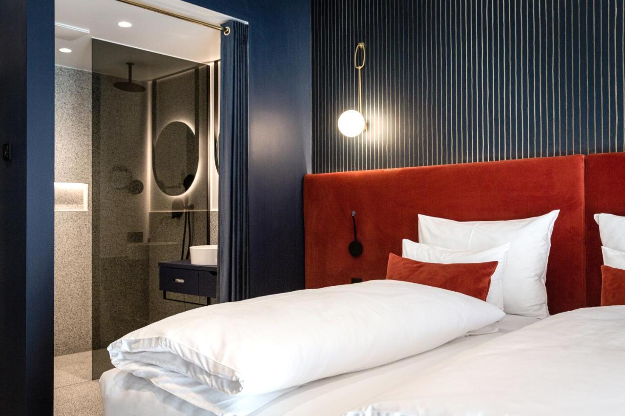 Goldstueck - Adults Only 4*